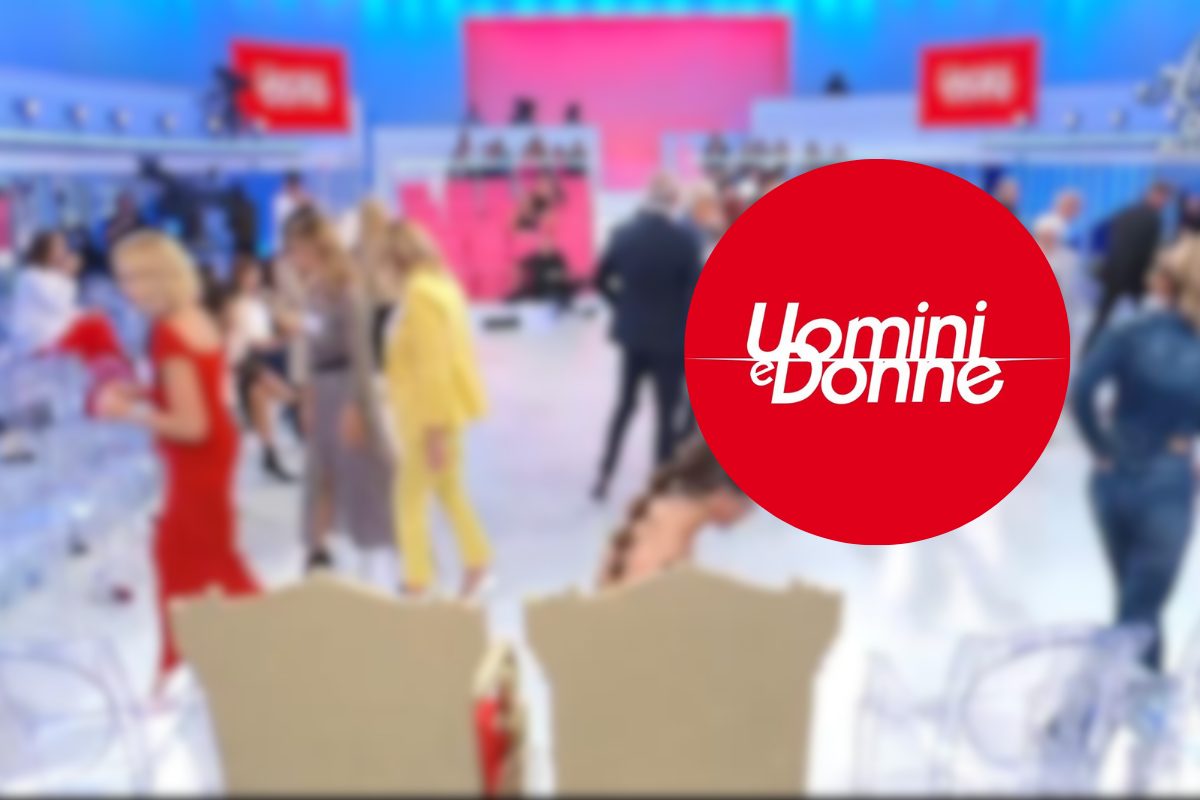 Uomini e Donne, logo e studio